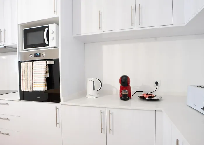 Amaro Oasis By Lovelystay Funchal (Madeira)