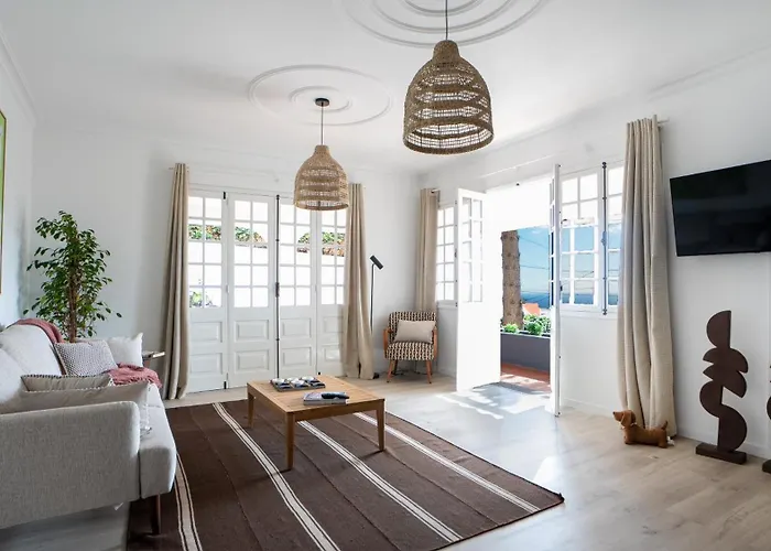 Amaro Oasis By Lovelystay * Funchal (Madeira)