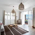 Amaro Oasis By Lovelystay * פונשל
